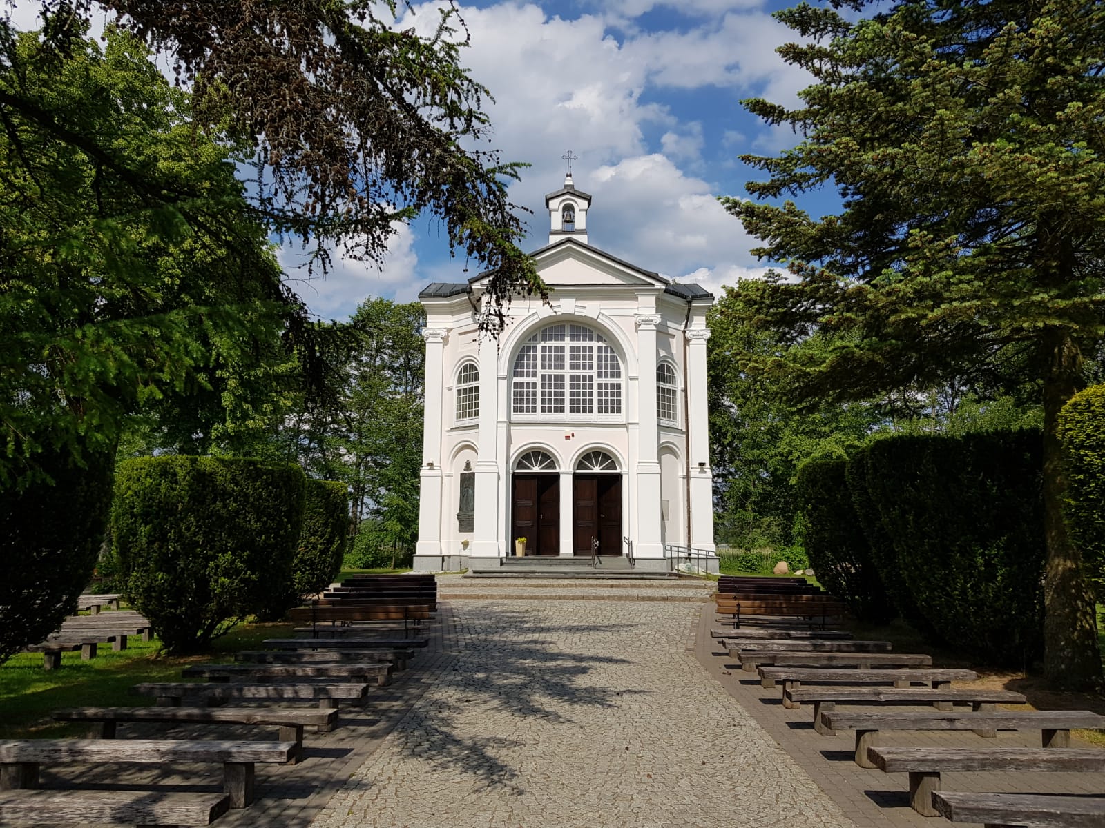 Sanktuarium Matki Bożej Studzieniczańskiej w Studzienicznej